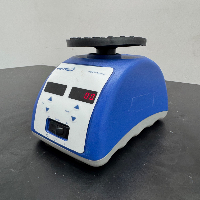 VWR Mini Vortexer image 1